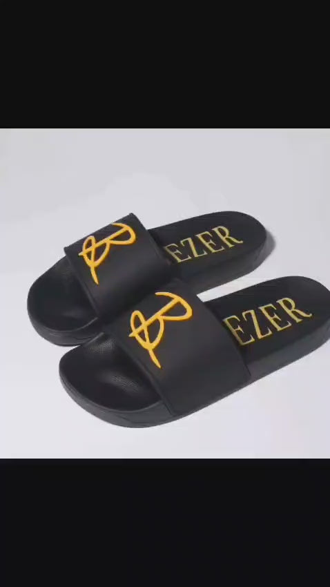 Flat sandals